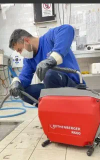 لوله بازکنی و تخلیه چاه اکسین