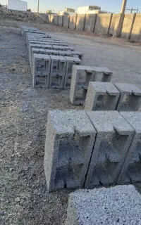 به یک نفر برای کار در کارگاه بلوک زنی نیازمندیم