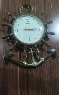 ساعت دیواری