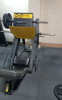 استخدامی آقا برای نظافت و منشی باشگاه بدنسازی