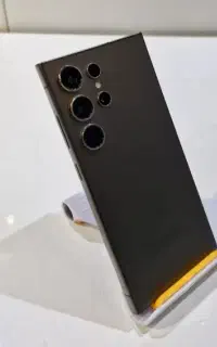 گوشی s24 ultra/در حد صفر و نو/کم کار فروش فوری