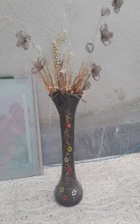 یک عدد گلدان فروشی