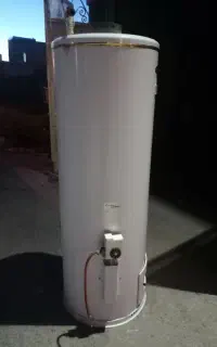آبگرمکن ایستاده