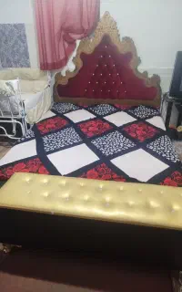 تخت خواب دونفره با تشک و پاتختی