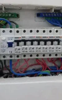 برقکار،نصب لوسترآیفون، رفع اتصالی، سرویس کولرآبی