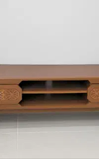 میز ال ای دی تمیز و سالم