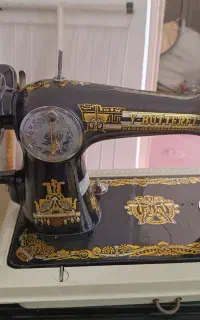 چرخ خیاطی دستی