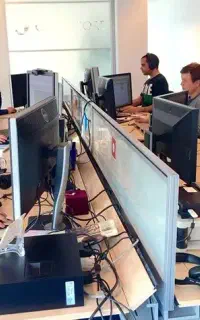 استخدام نیرو مسلط به کامپیوتر تک شیفت