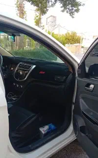 جک جی فور مدل ۱۴۰۲ سفید رنگ
