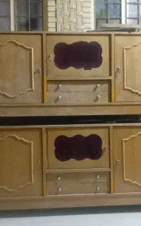 کمد قدیمی محکم