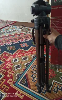 سه پایه دوربین کاملا سالم و نوع