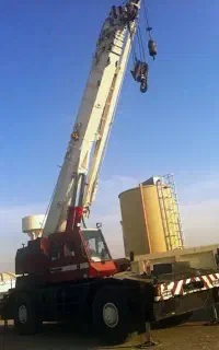 راننده جرثقیل هستم