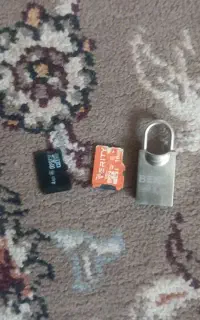 فلش ۳۲گیگ و رم مموری ۱۶گیگ رم مموری ۴گیگ