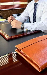 وکیل (مشاوره حقوقی رایگان)