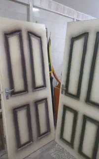 ۳ عدد در چوبی نراد به همراه یک عدد چهار چوب فولادی