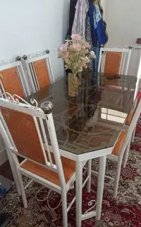 میز غذاخوری
