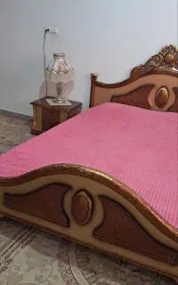 تخت دونفره سلطنتی