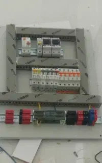 برقکاری و برقکشی ساختمان  و رفع اتصالی