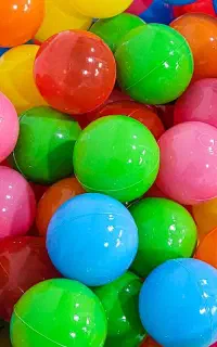 استخر توپ کودک