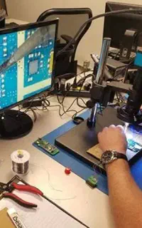 علاقه مند به تدریس تعمیرات موبایل در آموزشگاه