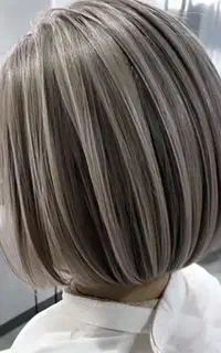 خدمات میکاپ رنگ و کوتاهی در خانه با نصف قیمت مناسب