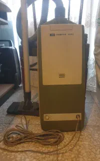 جاروبرقی AEG قدیمی