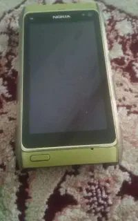 سلام گوشی.n8