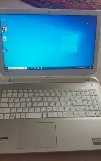 لپ تاپ toshiba در حد نو با پردازنده i3 -4025