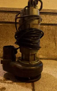 اجاری کفکش ۱۲ اینج استخر