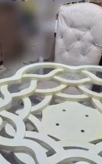 پرده حریر گل برجسته و میز غذا خوری چهار نفره