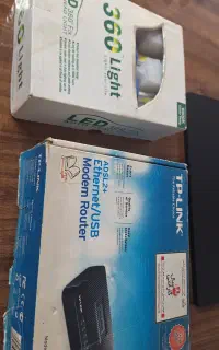 مودم و چراغ ماشین