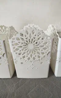 چند عدد سطل برای خیاطی یا آرایشگاه
