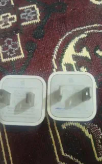 دو عدد کلگی شارژر آیفون و دو عدد هواووی