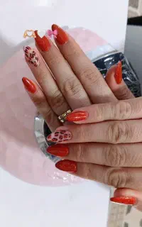 کاشت ناخن