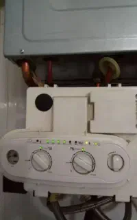 تعمیر آبگرمکن و پکیج/  وسایل برقی /یخچال/لباسشویی