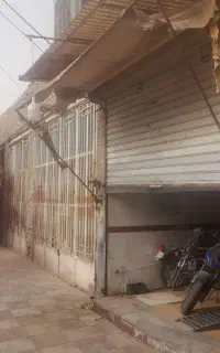 مغازه  ۳۴ متر با بالکن ۱۴ متر کاشی شده