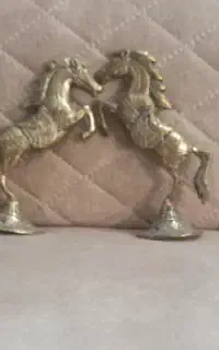 مجسمه اسب برنز