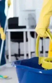 نظافتچی ابدارچی سرایدار هستم