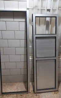 درب آلمینیومی سرویس بهداشتی