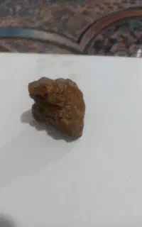 شهاب سنگ زرد رنگ