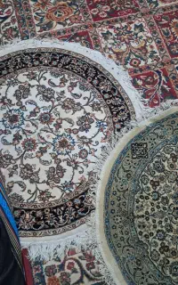 دوعدد فرش گرد ۱ در ۱