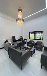 مشاور املاک با حقوق ثابت