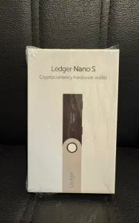 لجر نانو اس پلمب Ledger Nano S زیر قیمت