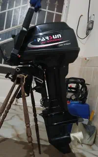 قایق موتور 15پارسیان