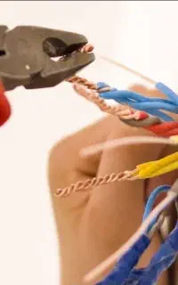 نصب کولر آبی و خرده کاری برق و تعمیر برد