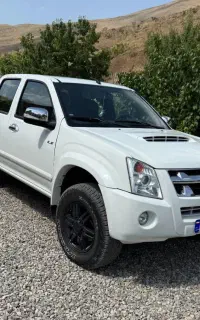 پیکاپ ایسوزو دی مکس