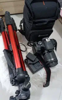 دوربین کنون Canon 750D کامل و تمیز قیمت مناسب