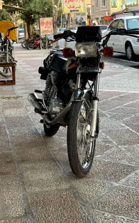 هندا ۱۲۵ هیلتون