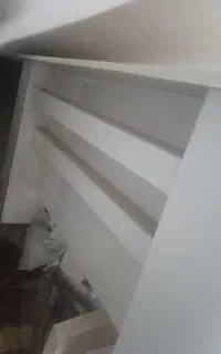 دو عدد پیشخوان