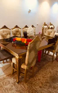 فروش نهار خوری ۸ نفره و فروش مبل  ۱۰